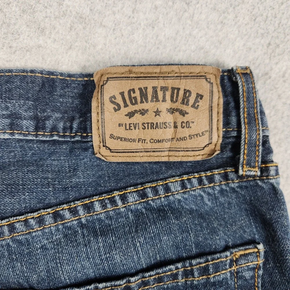 Signature by Levi Strauss & Co Jeans Mens 32x34 Blue Medium Wash Slim Straight